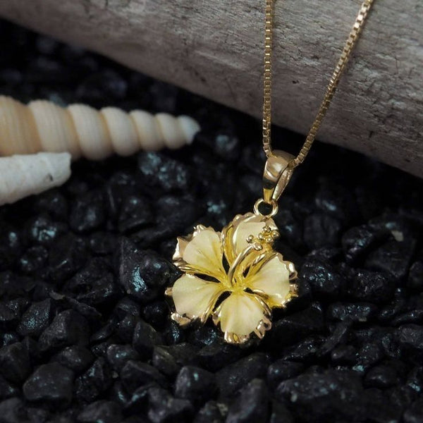 Mother-of-Pearl Flower Necklace