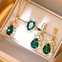 Marceline Jadehart Jewelry Set | Gold