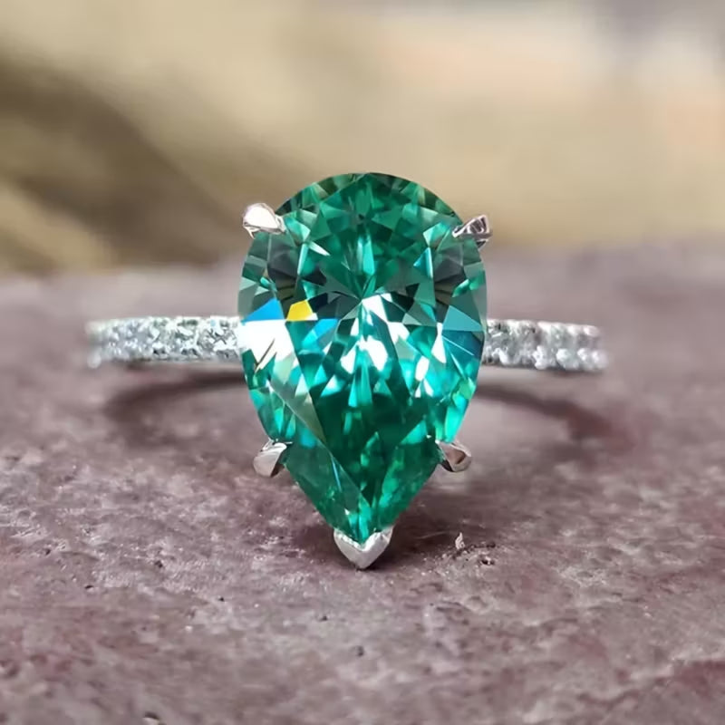 Teardrop Emerald Statement Ring