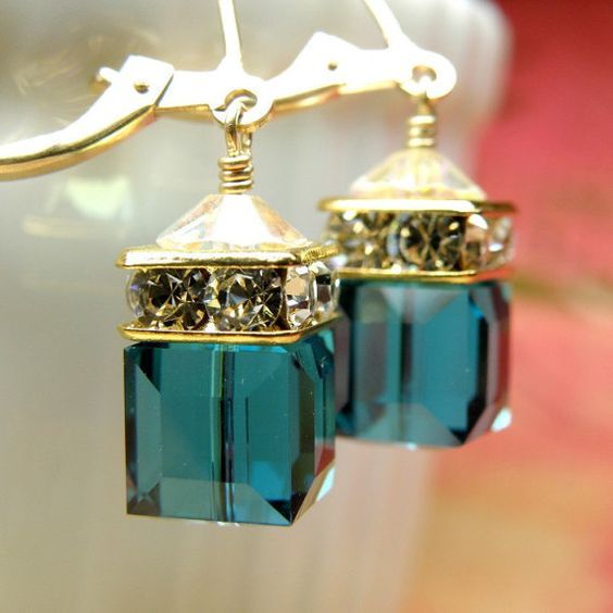 Vintage Blue Cubic Crystal Gold Ring