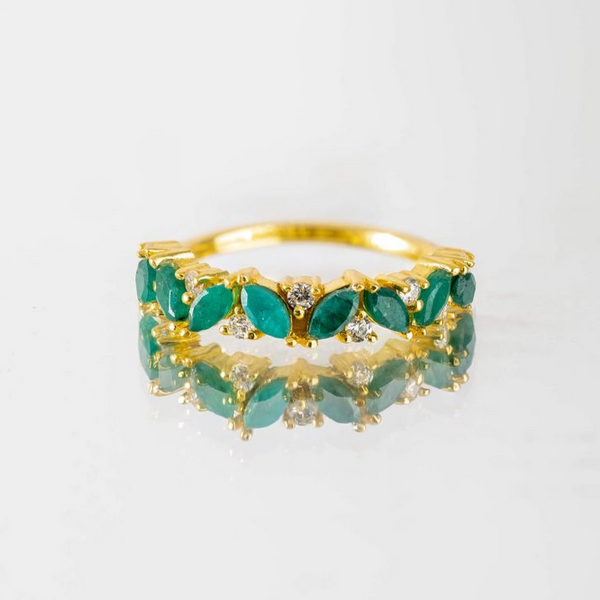 Elegant Green Crystal Leaf Ring