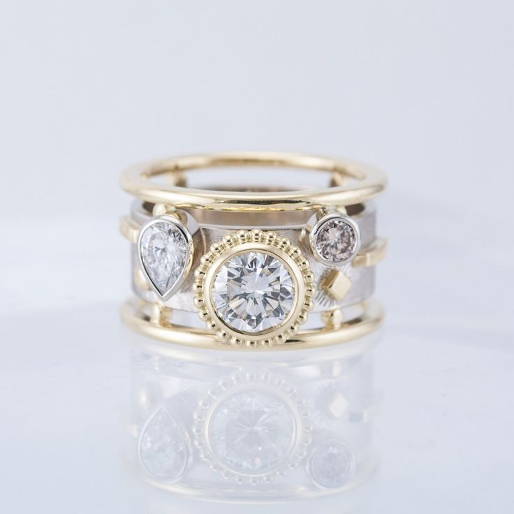 Vintage Diamond Zirconia Gold Ring