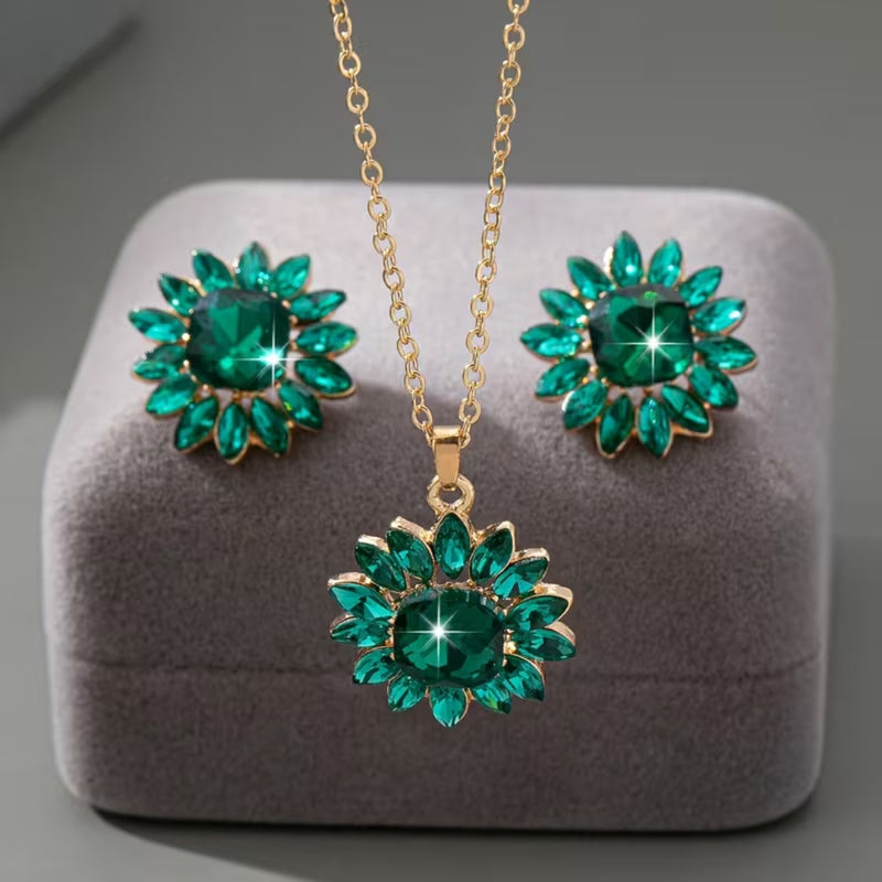 Emerald Bloom Necklace Set