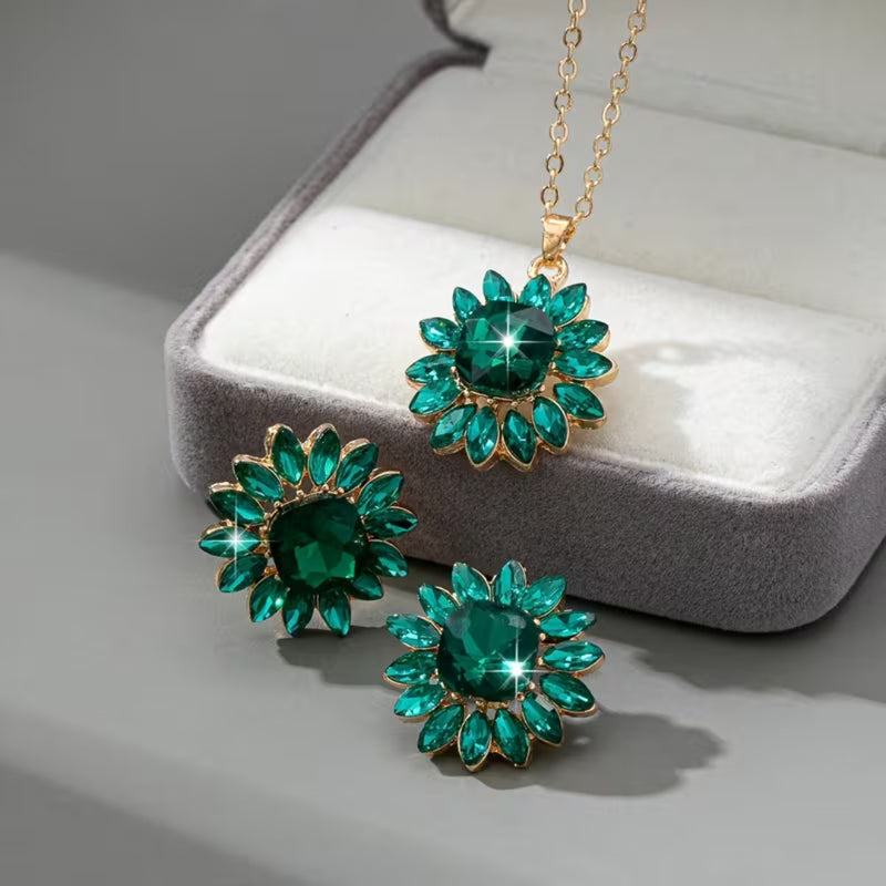 Emerald Bloom Necklace Set