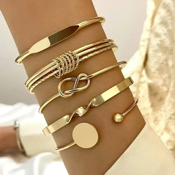 Gold Knotted Elegance Bracelet Set