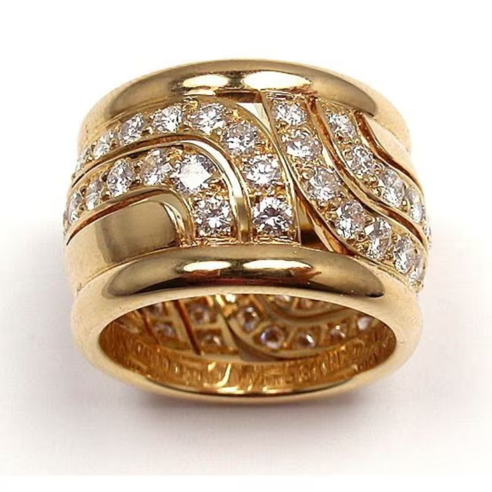 Swirl Pavé Gold Band Ring