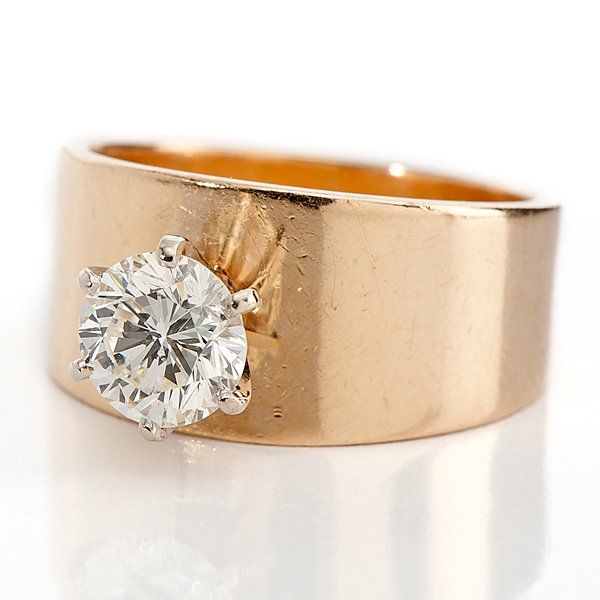 Vintage Gold Band Zirconia Ring