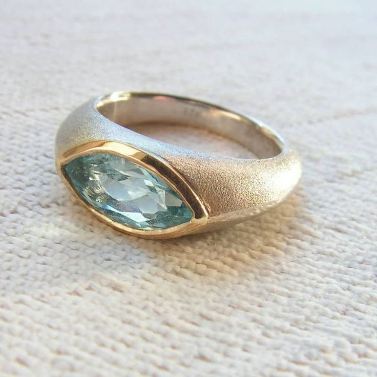 Vintage Blue Crystal Eye Ring