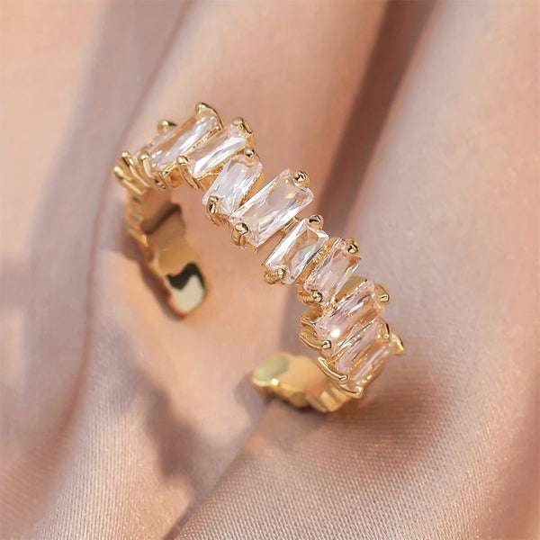 Inlaid Crystal Elegant Ring