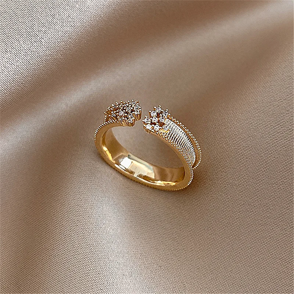 Elegant Brilliant Ring